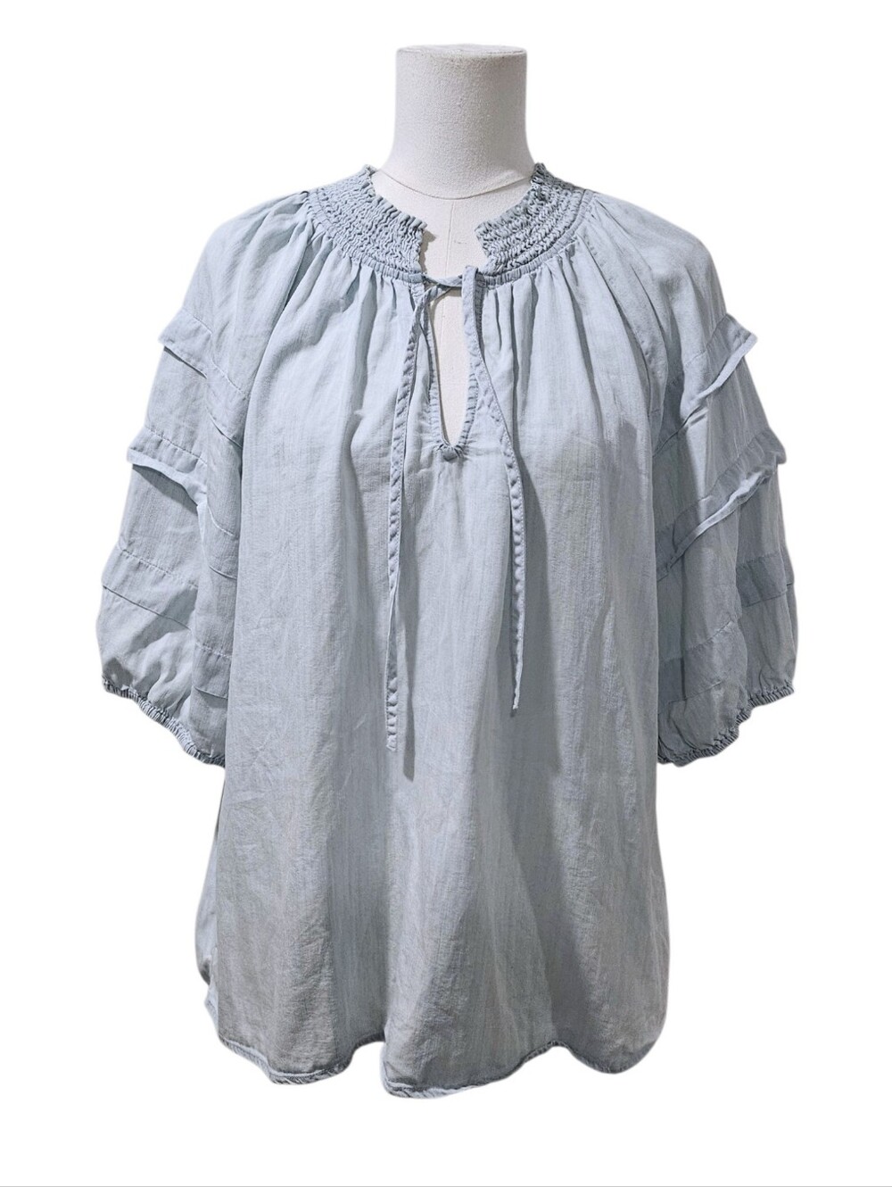 Rails Paris Top In Light Blue Tiered-Sleeve  Size XL